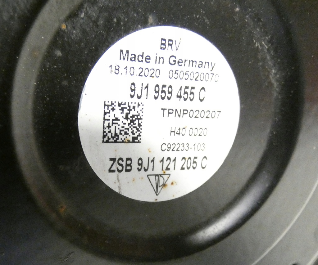 фото №6, Porsche taycan 9j1959455c 2019- корпус вентилятора радіатора права