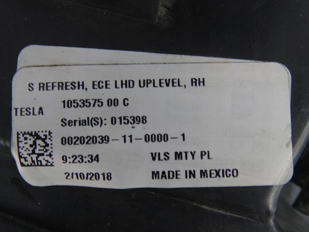 Фара перед передняя правый  tesla s рестайлинг  full led с Разборки