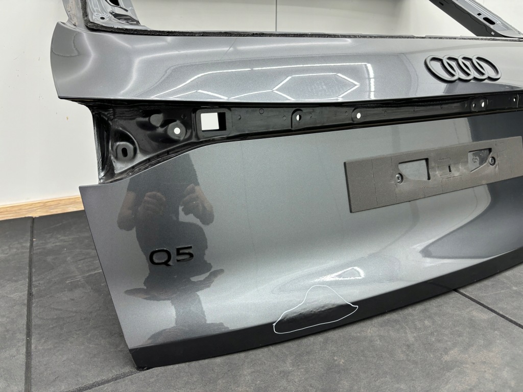 Audi q5 3 8m 2024r-- кришка багажника багажника задні задня Недорого