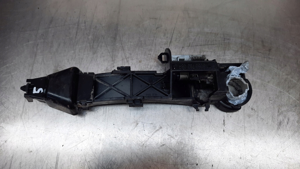 фото №1, Кронштейн ручка перед лівий 806079208r renault master iii