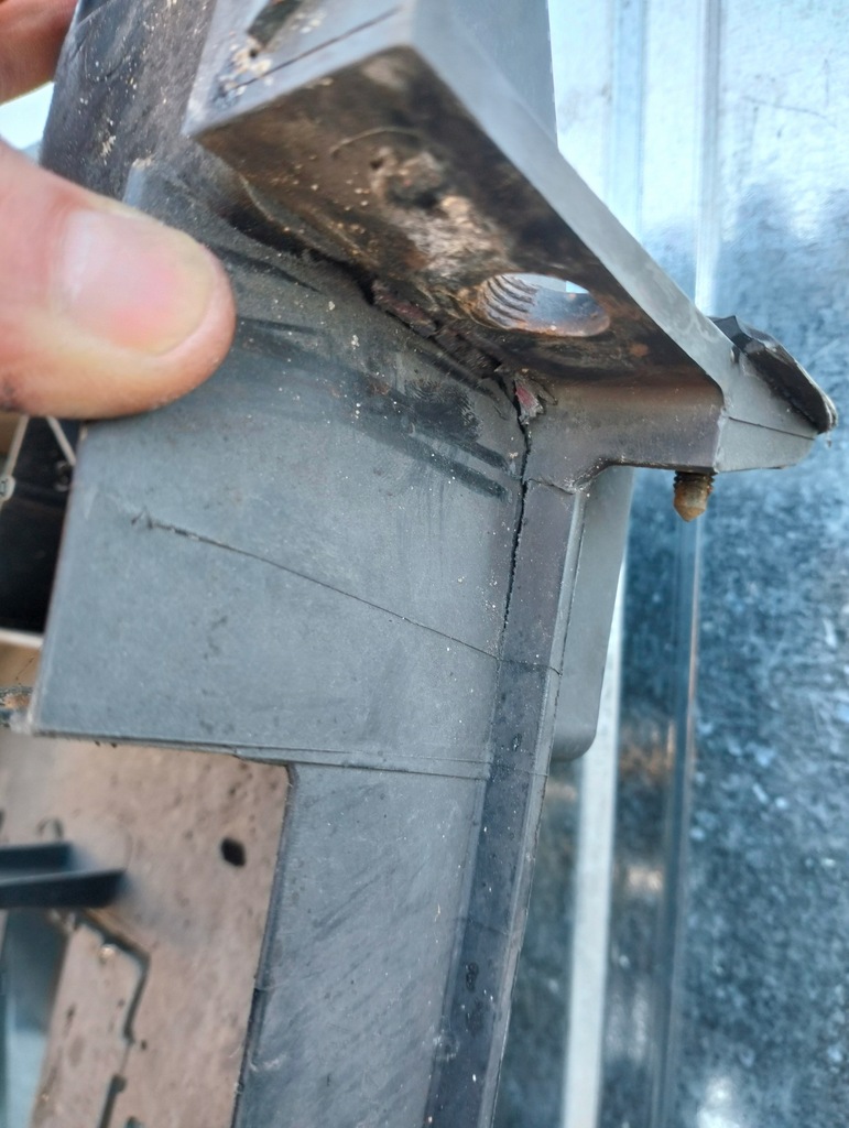 фото №16, Pas передній радіатор вентилятор peugeot 207 бензин