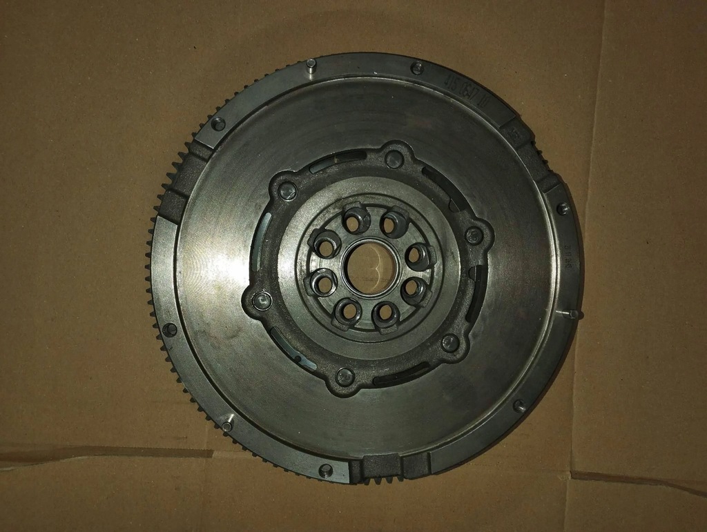 фото №1, Колесо двухмассовый ford focus/galaxy/mondeo/s-max 1,8tdci 04-