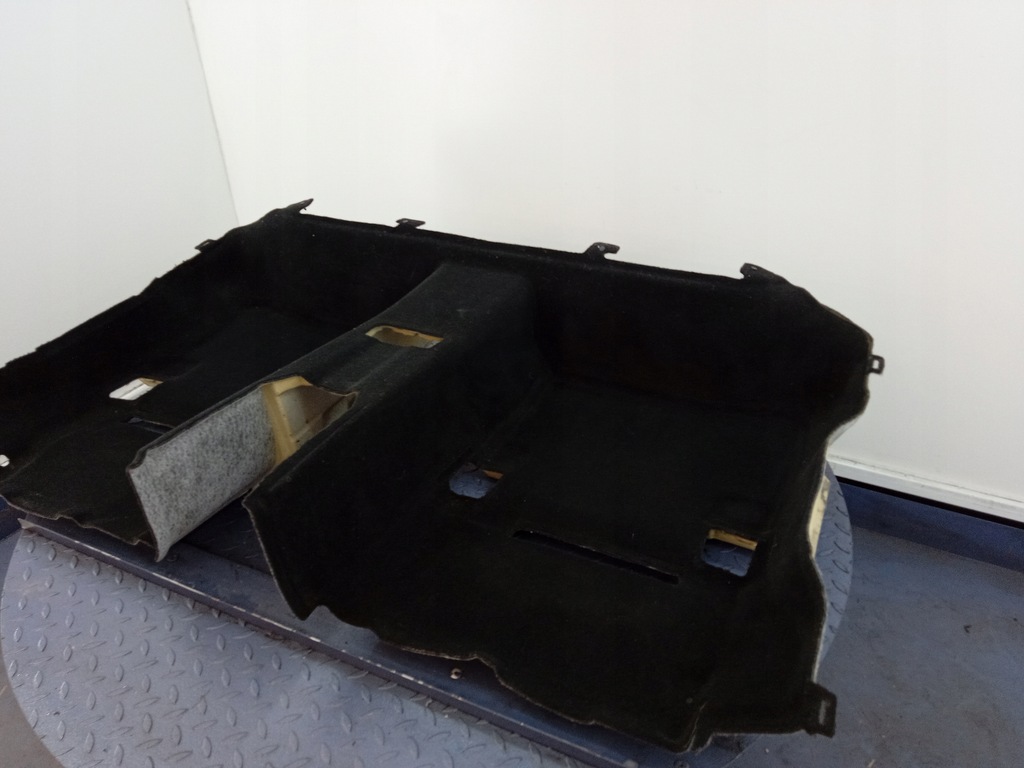 фото №4, E klasa w212 sedan коврик пол задняя a2126801641