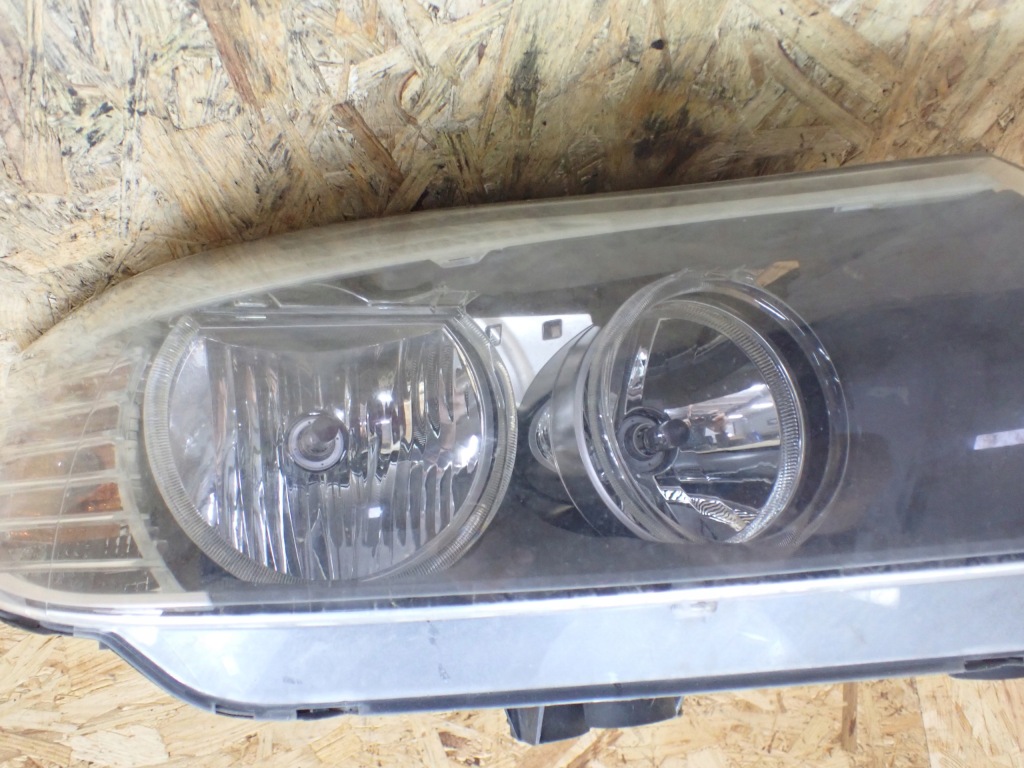 Фара лампа правый перед bme 316d e91 рестайлинг  универсал европа 7202574 Оригинал