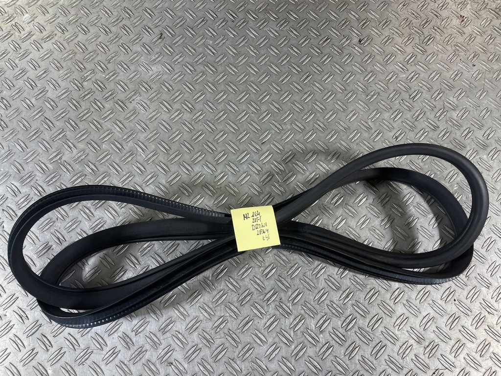 фото №1, Mercedes ml164 lift 08- прокладка дверь задняя задняя левая