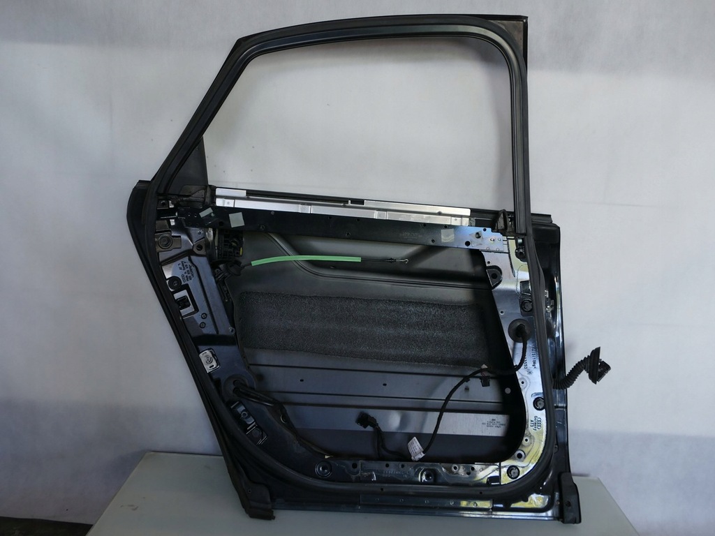 фото №15, Audi a8 d3 дверь левый задняя задние голый lz9w
