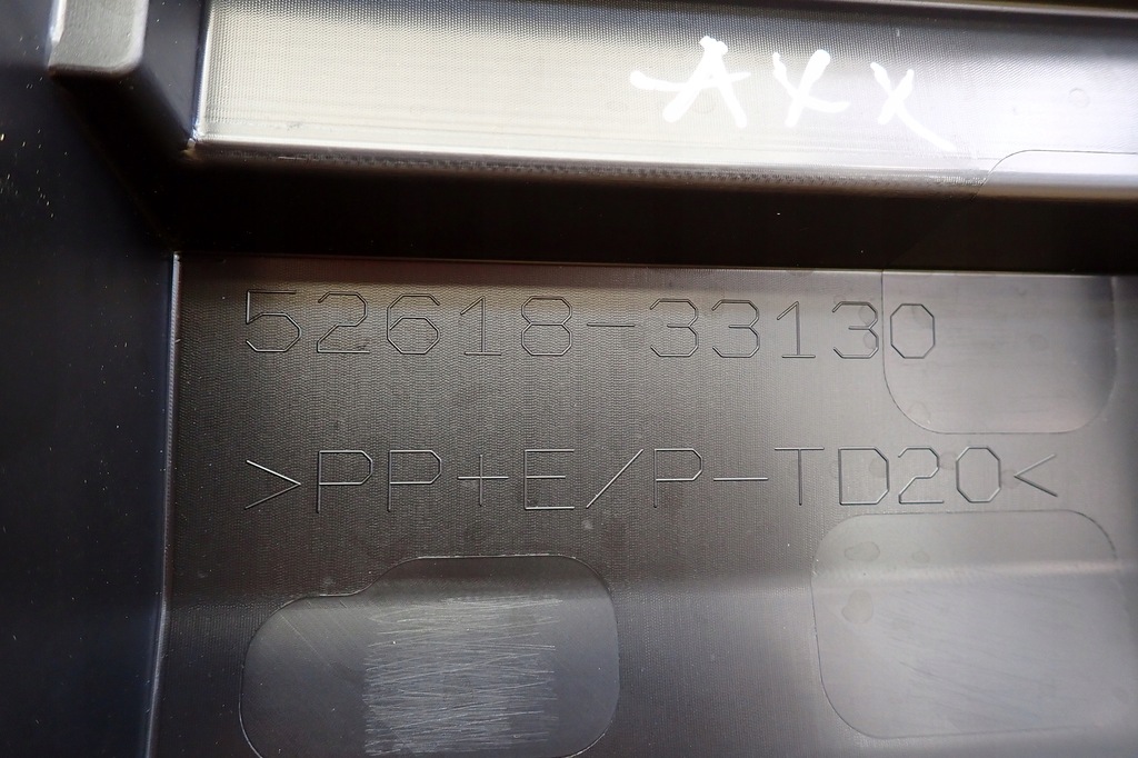 фото №10, Toyota camry v7 17- нижняя защита бампера передний 5261833130 оригинальный номер