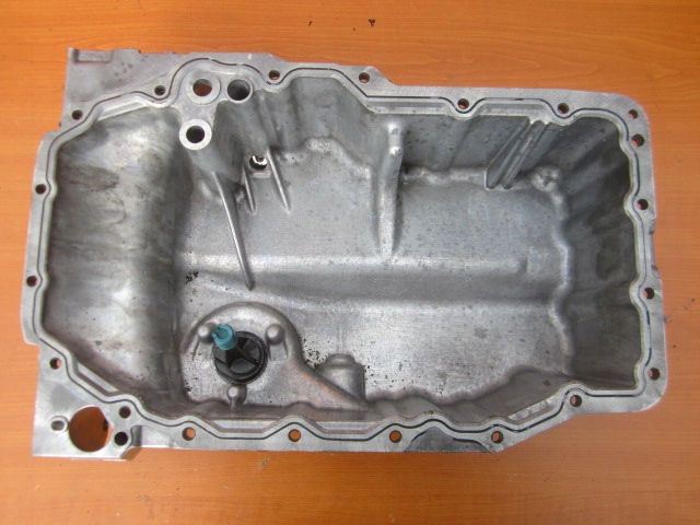 Vw seat skoda audi 1.2 tsi поддон масляная 04e103603g 04e103601g 04e907660a Недорого