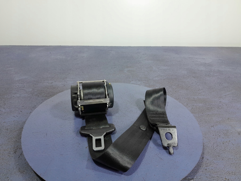 фото №1, Renault clio iv хэтчбек pas безопасности задняя средний 888503110r