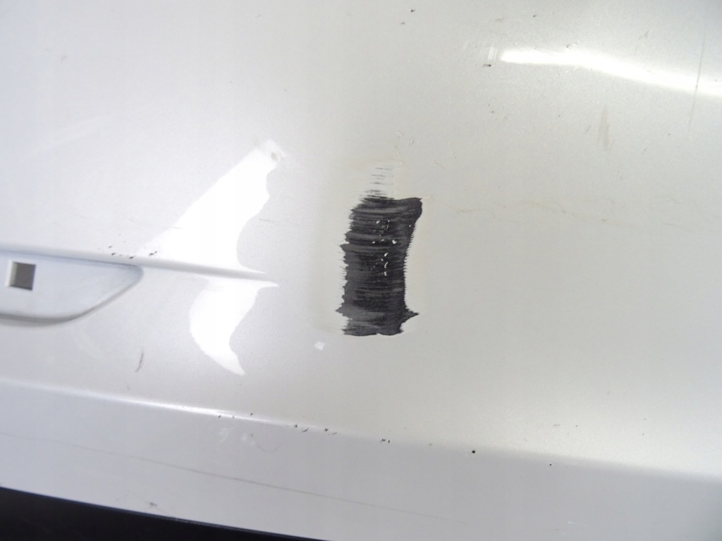 Tesla model 3 бампер задній задній в Україні