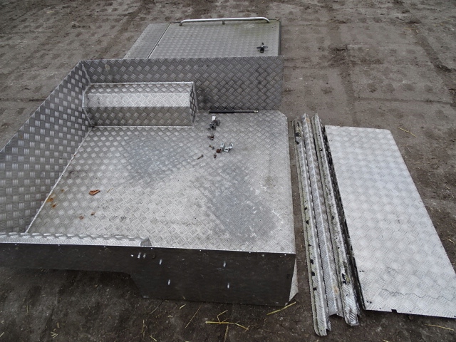 фото №5, Toyota hilux 07r обшивка лоток крышка алюминий