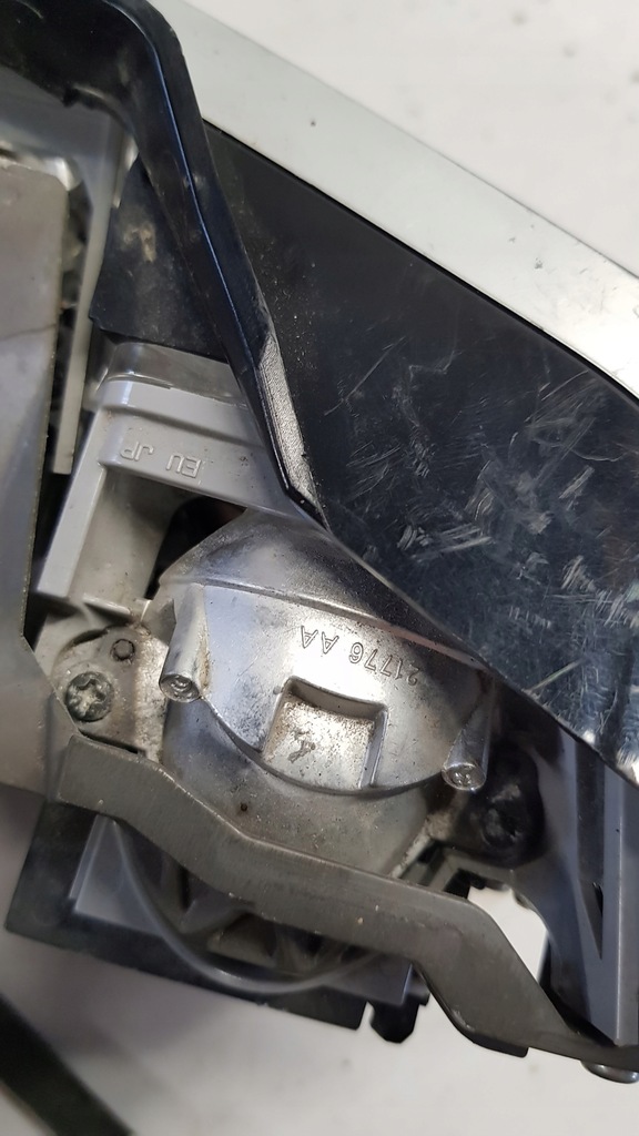 фото №14, Линза лампа правая перед lexus ux 200 250