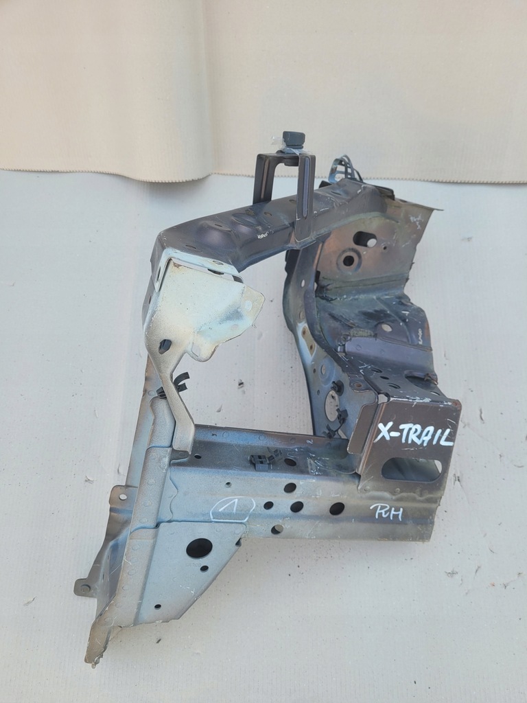 фото №1, Nissan x-trail t32 четверть лонжерон перед rh