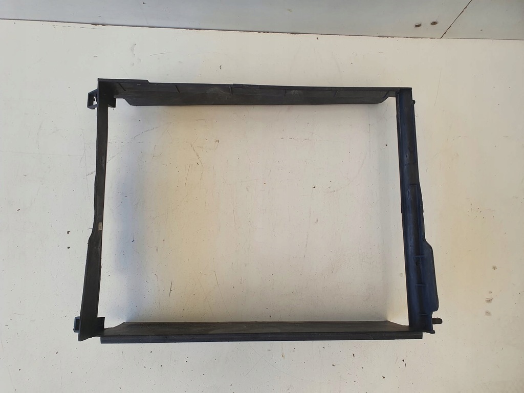 фото №1, Dacia sandero logan защита радиатора 215596207 r