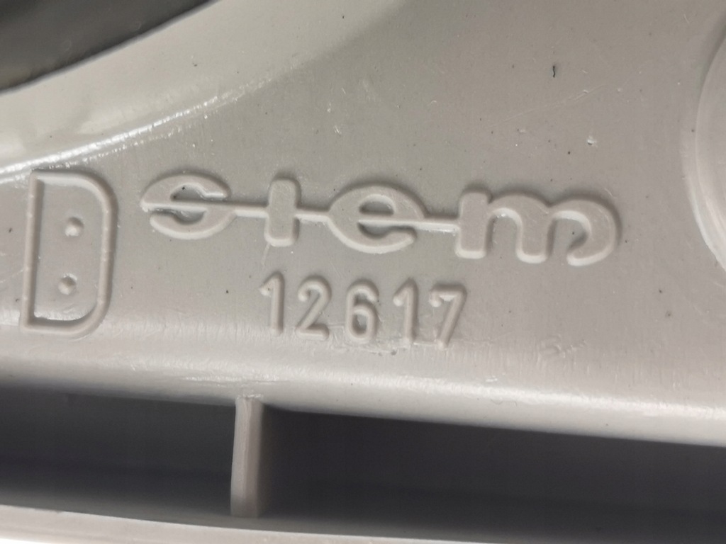 фото №9, Лампа правий перед fiat panda 1986-2004 bosch 0318028304 / 46421734