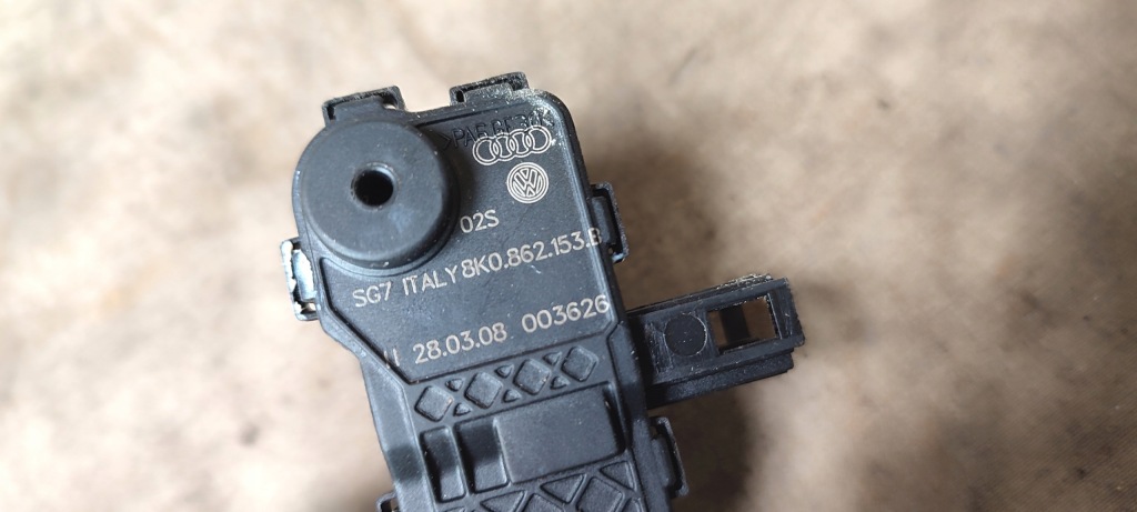 Audi a4 b8 седан 08r привод крышка горловины  топливной  8k0862153b европа с Разборки