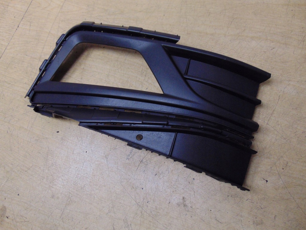 фото №2, Решітка w бампер права vw polo r-line 2g0853666e