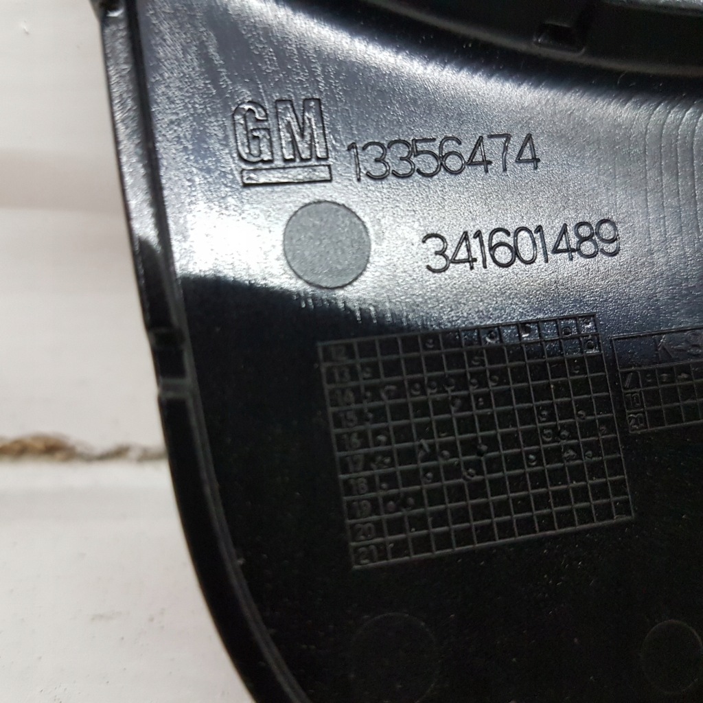 фото №10, Opel adam заглушка накладка фаркоп бампер задня nowa оригінальна