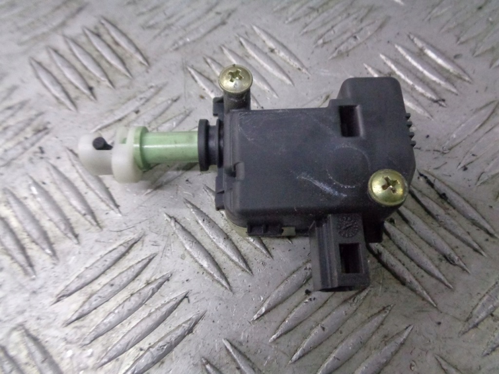 фото №1, Привід кришка пального avensis t25 77030-05010