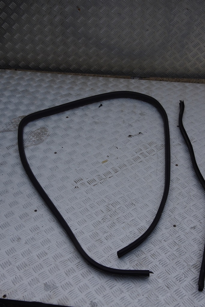 фото №4, Прокладка дверь правый задняя smart forfour ii a453 renault twingo iii