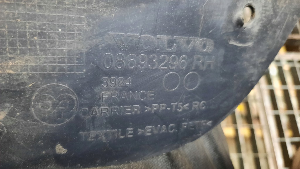 фото №4, Подкрылок правый задняя volvo s60