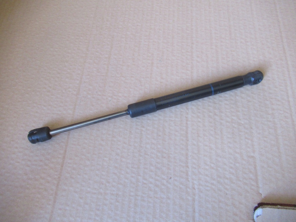 Купити Привід амортизатор капота bmw f01