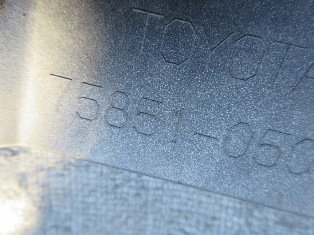 Купить Toyota avensis t27 накладка  порог правая порог правый  // 109