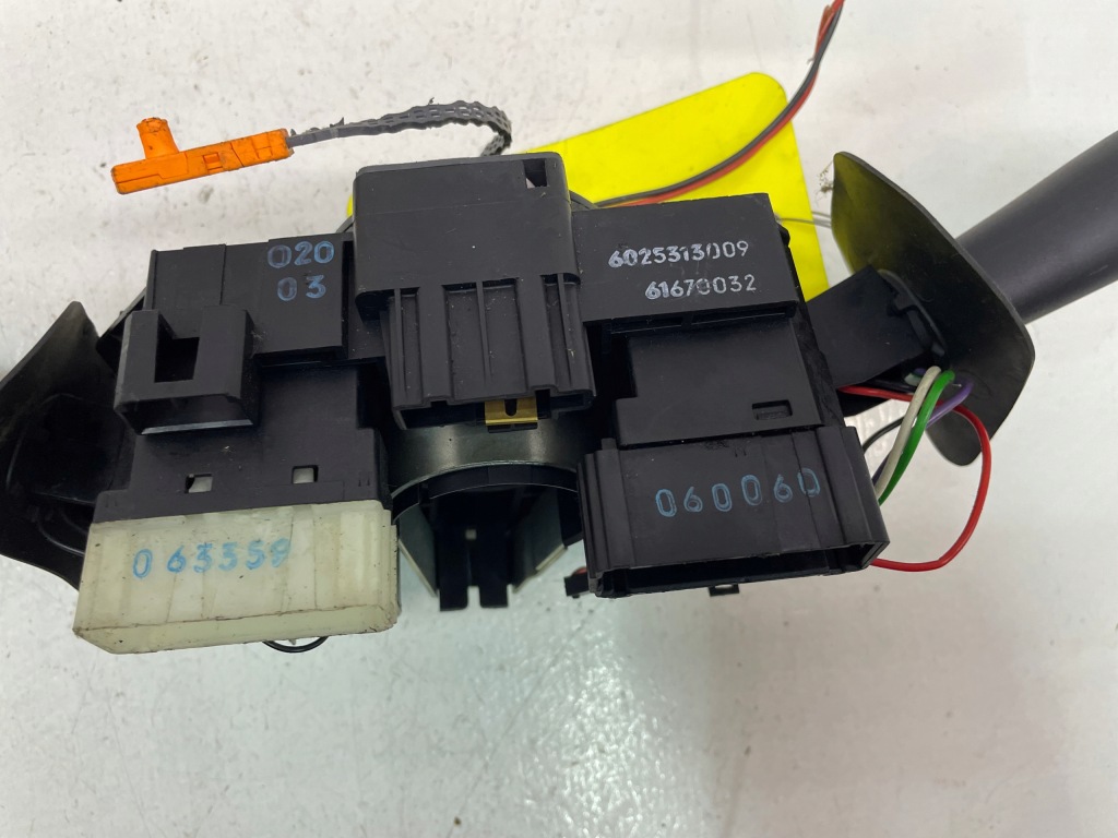 фото №5, Важіль перемикач 61670032 6025313009 renault