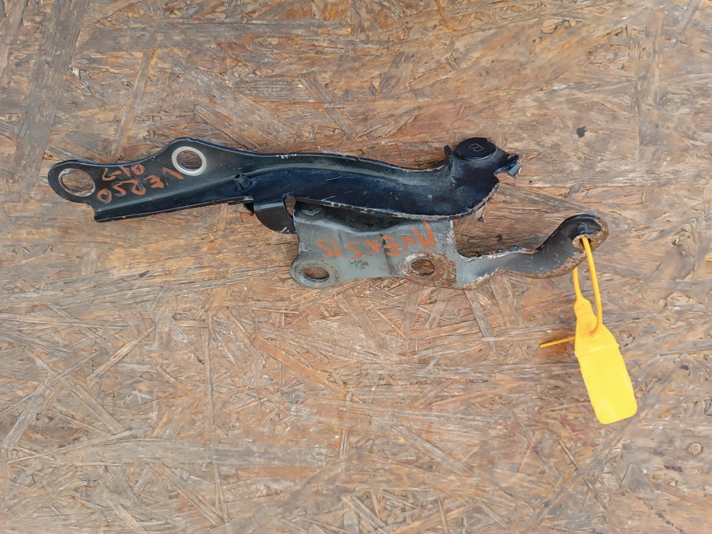 фото №6, Петля капот правый toyota avensis verso