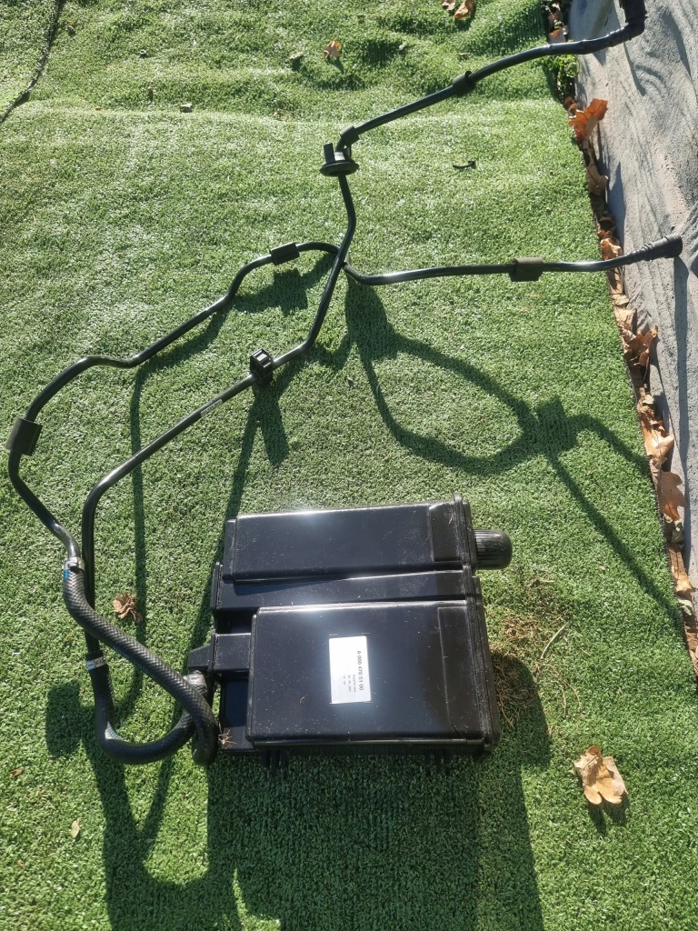 Mercedes gt amg w190 бак фильтр угольный a0004705100 Цена