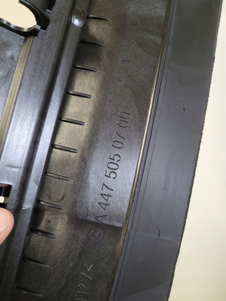 фото №4, Mercedes w447 воздуховод воздуха впуск a4475050700