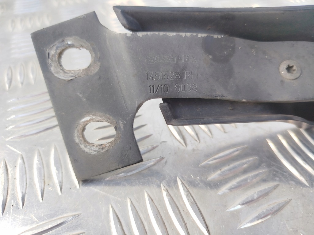 фото №4, Петля решётка правый scania r