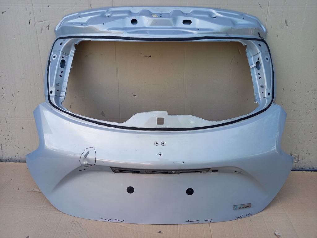 фото №1, Renault zoe крышка багажника задняя крышка багажника