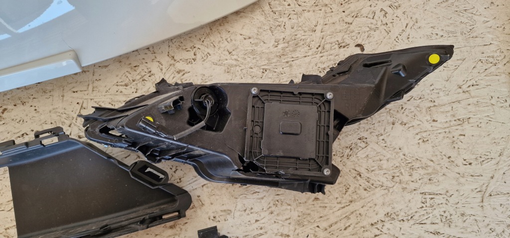 Megane 5 4 v iv e tech iv бампер перед передний с Разборки