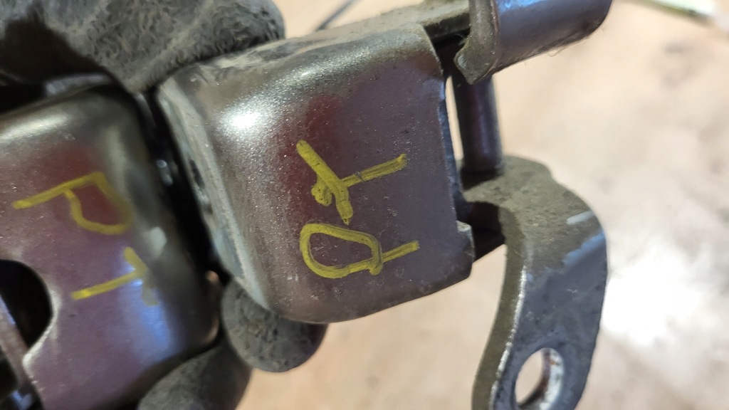 фото №13, Петли дверь правый задняя комплект honda civic viii 8 ufo hb 5d nh701m