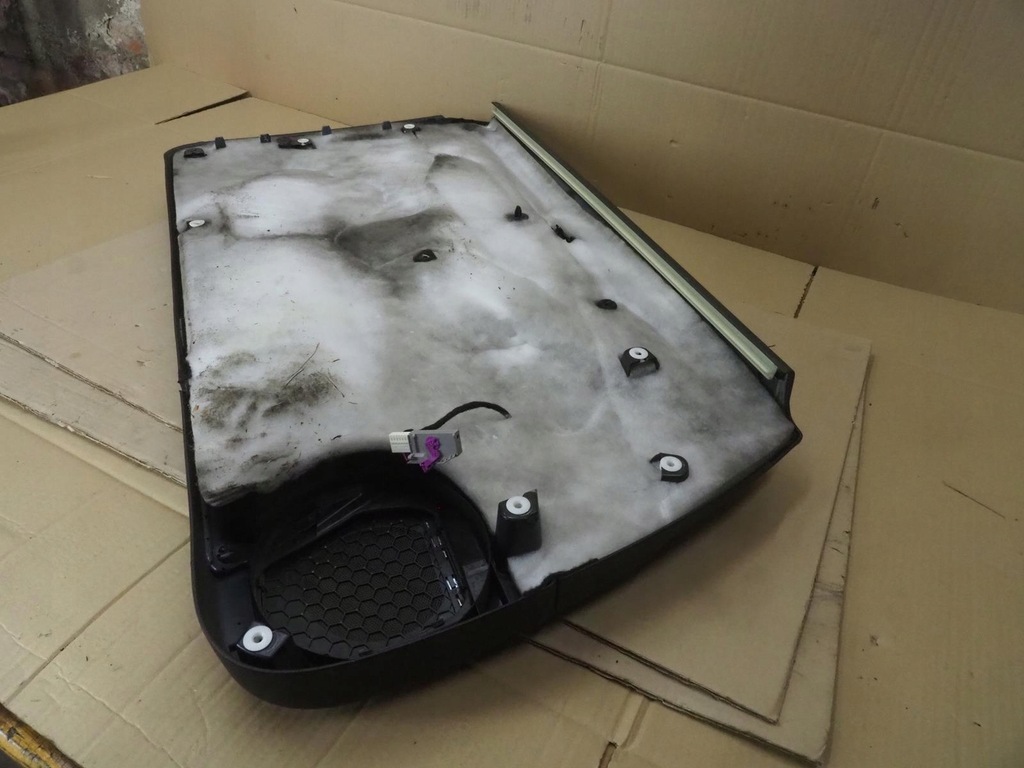 фото №16, Audi a3 8p 3d обшивка дверь правый передний europa