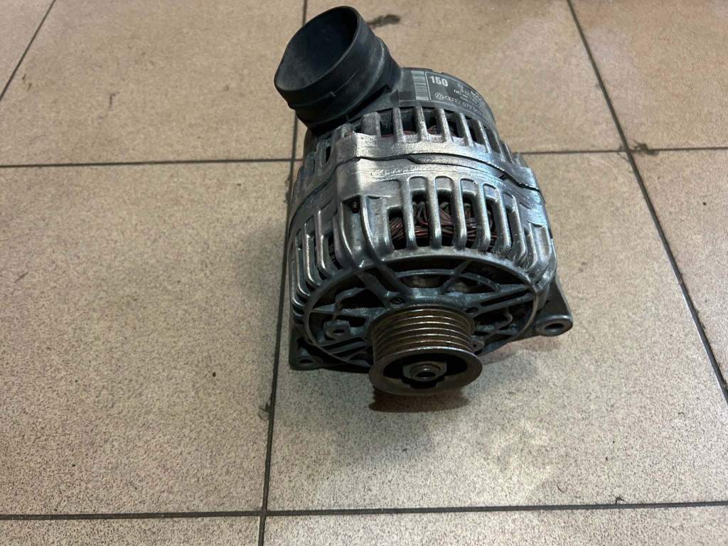 фото №1, Генератор audi a8 s8 d2 a6 s6 c5 4.2 v8