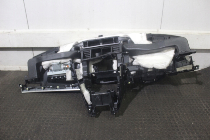 фото №6, Панель приладів приладова subaru legacy v