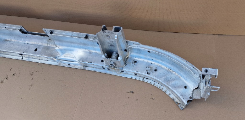 фото №10, Volvo fh4 балка бампер