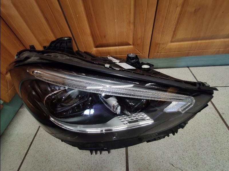 фото №5, Лампа передняя перед mercedes w206 digital light