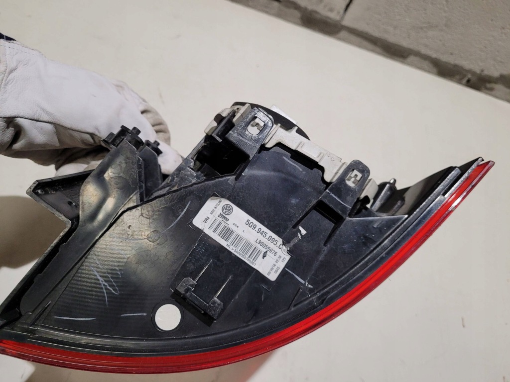 Фара левая задняя vw golf vii универсал 12+ европа с Разборки