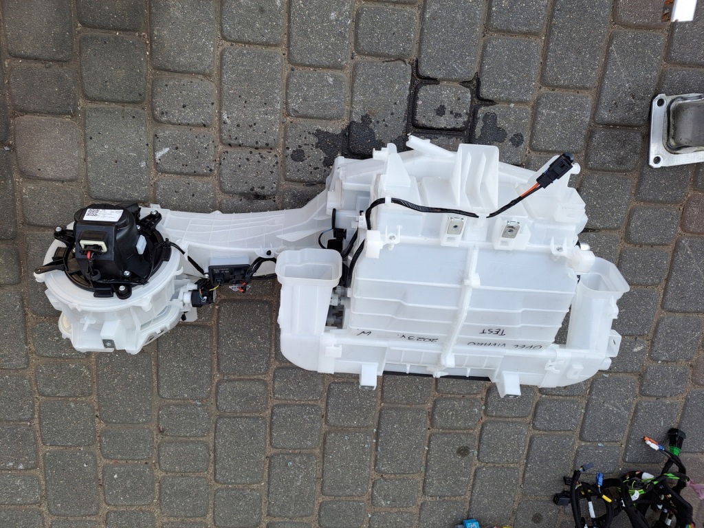 фото №3, Opel vivaro 2023 r 2.0 cdti отопитель