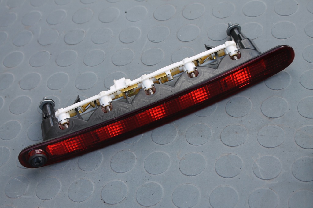 фото №1, Третий свет стоп лампа стоп-сигнал suzuki sx4 s-cross 13-21