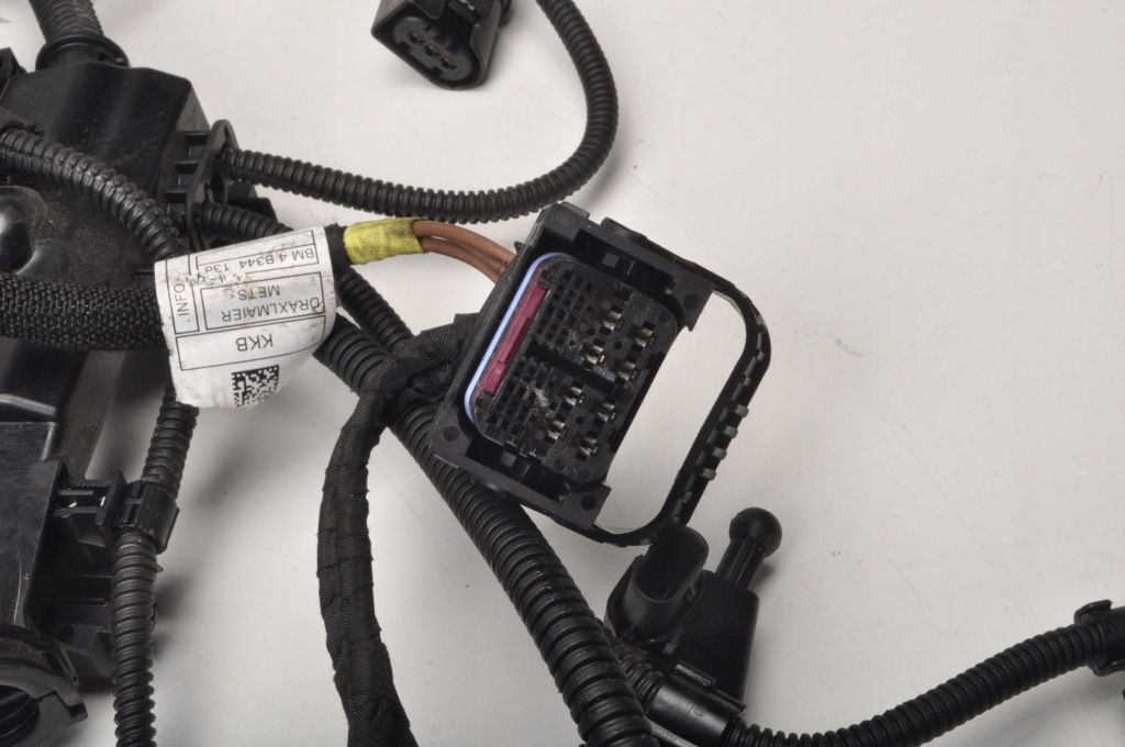 Купить Bmw f39 f40 f44 mini f55 f56 1.5 жгут электропроводка двигателя 8678972 8742680