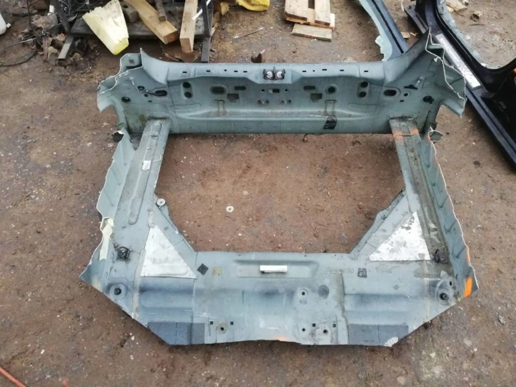 фото №2, Renault megane iii hb pas задній 5d