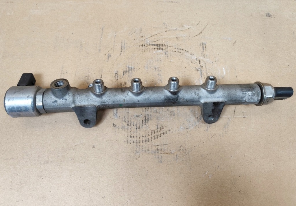 Купить Молдинг впрыскная common rail - mercedes infiniti - a6510700495 r42240a