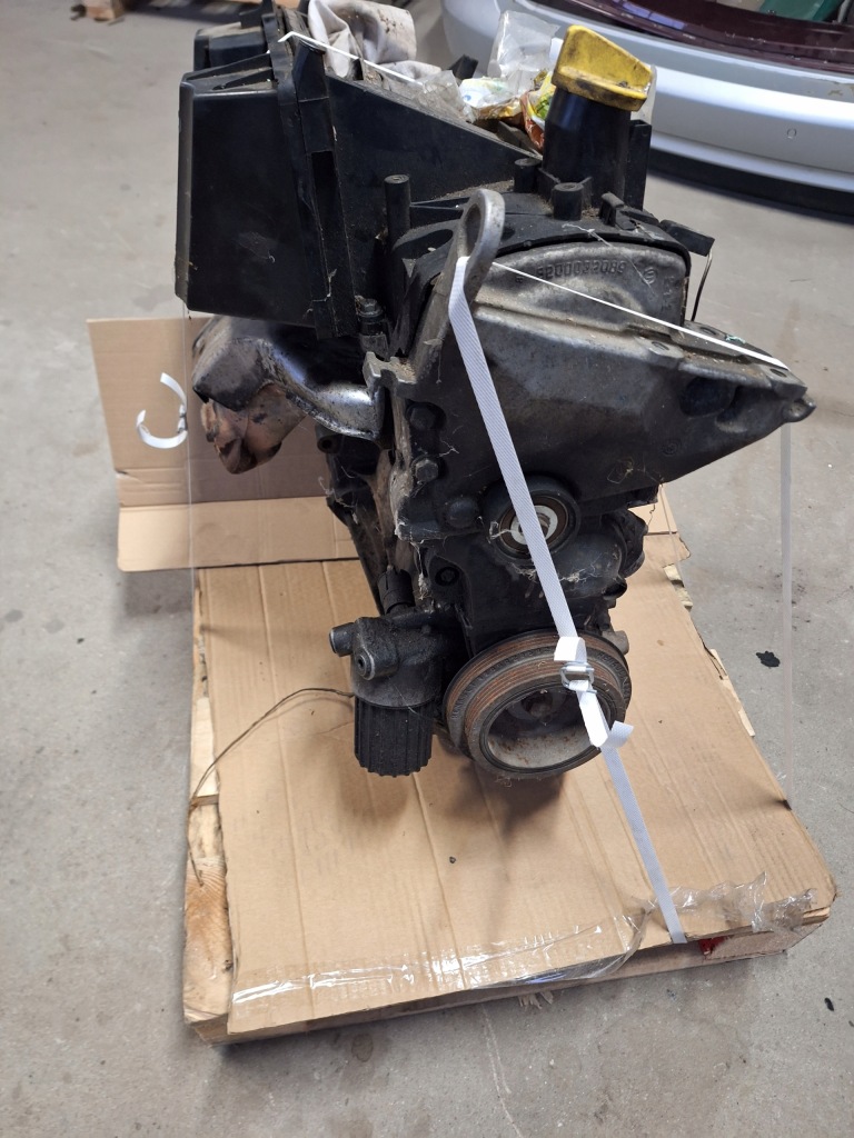 Двигатель renault twingo 1.2 b d4f 702 Оригинал