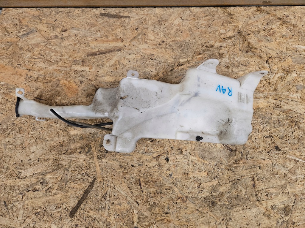 фото №1, Toyota rav4 00-03 бачок омывателя