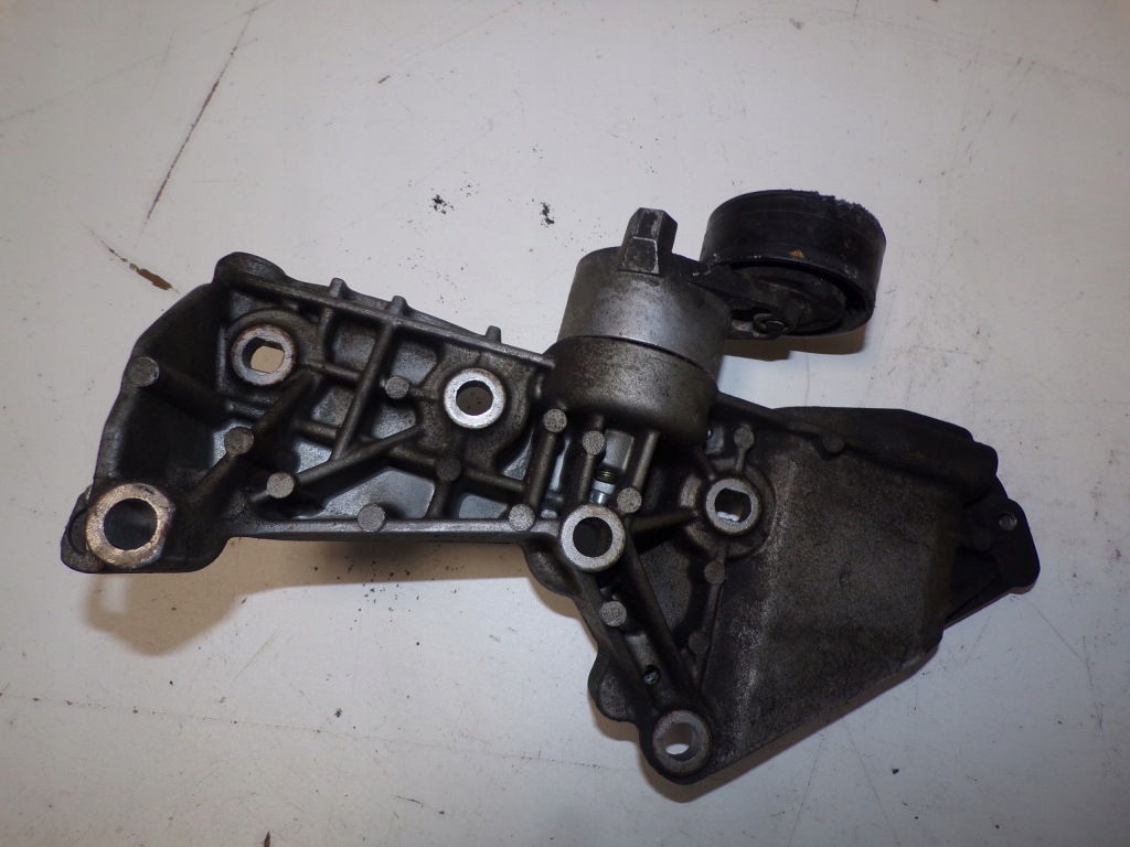 Кронштейн генератора renault 1.5 dci 8200425034 Цена