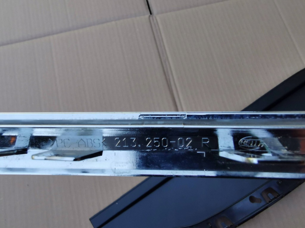 Volkswagen touareg 3 cr7 760 хром молдинг верхній nad фара правий 21327102r Київ